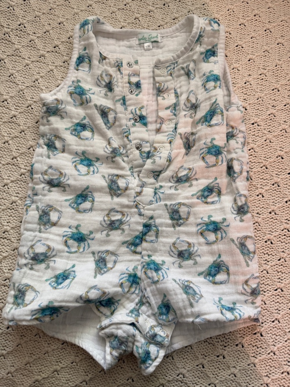 Tea Collection White & Blue Crab Muslin Baby One-Piece Romper